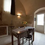 Sassi E Virtù *