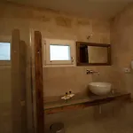 Sassi E Virtù *