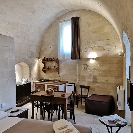 Sassi E Virtu Ferienhaus *