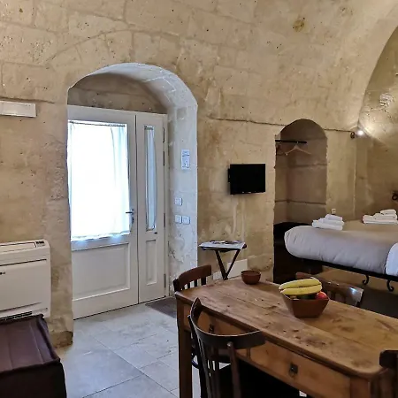 Holiday home Sassi E Virtu